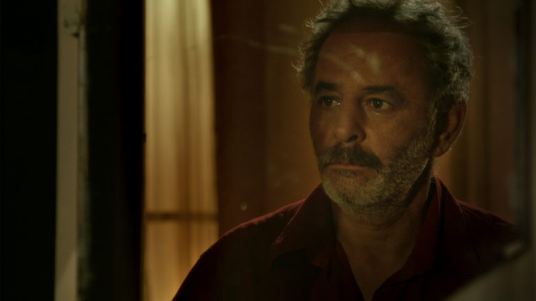 Mettre en lumière la solitude et l’exil « Zaïna46 » de Laure Desmazières