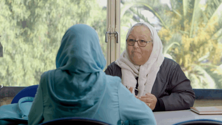 Tragique et clandestin : « Mères » en compétition à l’IDFA, entretien avec Gertrude Baillot