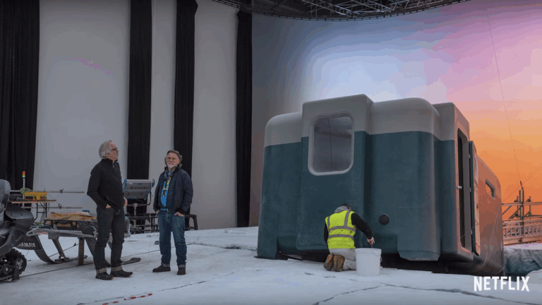 Entretien avec Julian White (chef électro) sur « Midnight Sky »